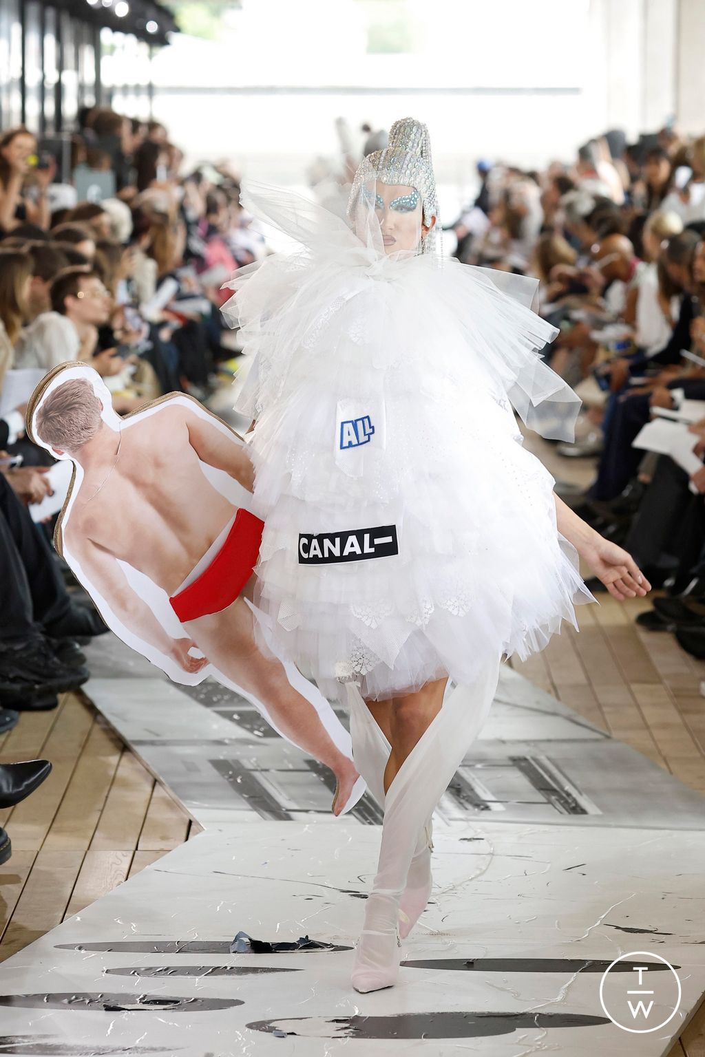 Fashion Week Paris Spring/Summer 2025 look 122 de la collection IFM PARIS menswear