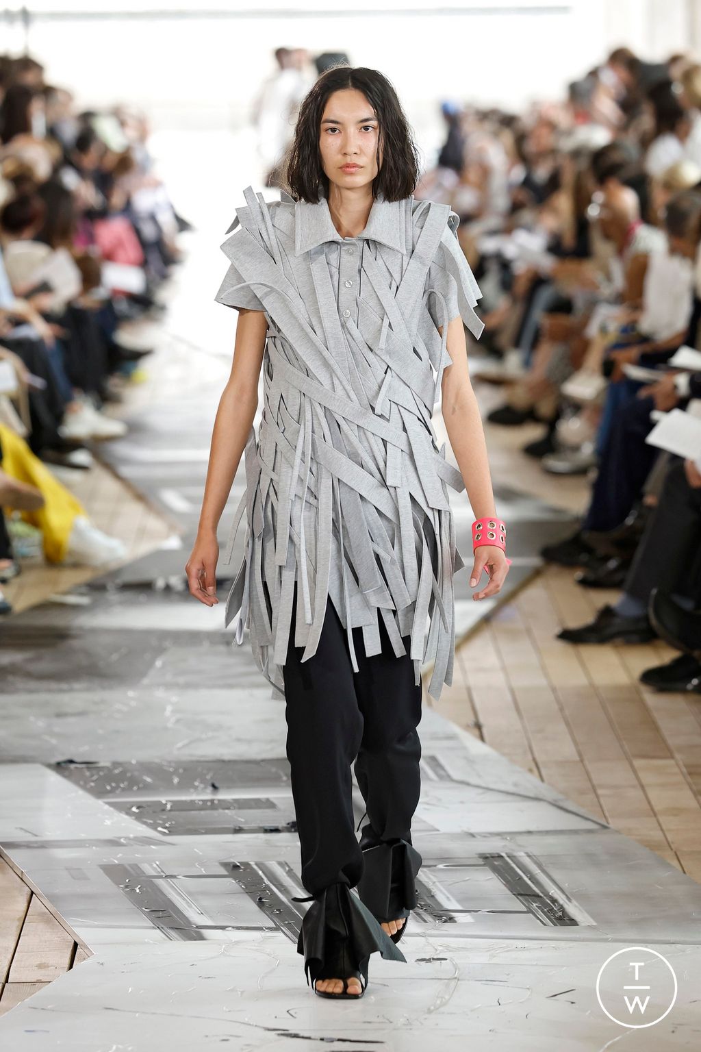 Fashion Week Paris Spring/Summer 2025 look 133 from the IFM PARIS collection menswear