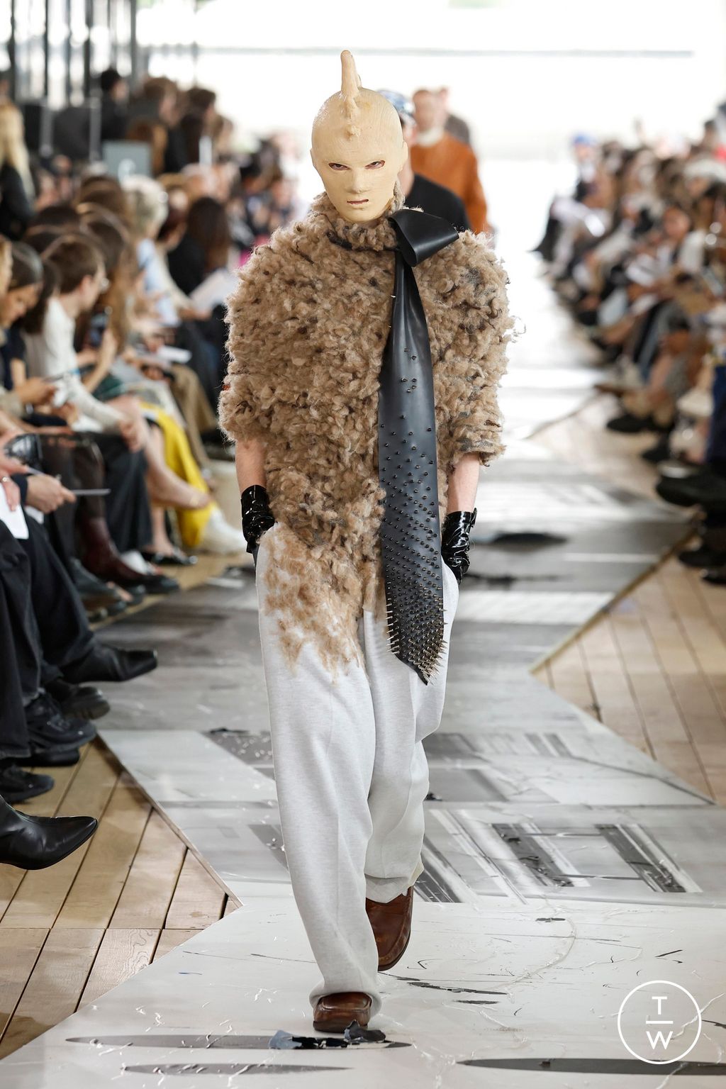 Fashion Week Paris Spring/Summer 2025 look 161 de la collection IFM PARIS menswear