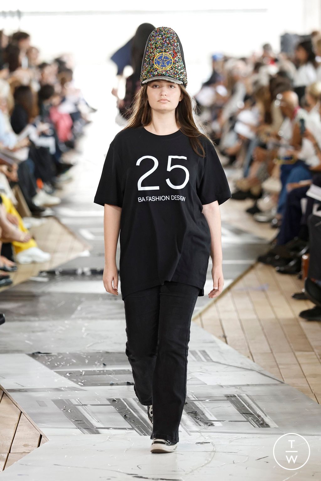 Fashion Week Paris Spring/Summer 2025 look 169 from the IFM PARIS collection menswear