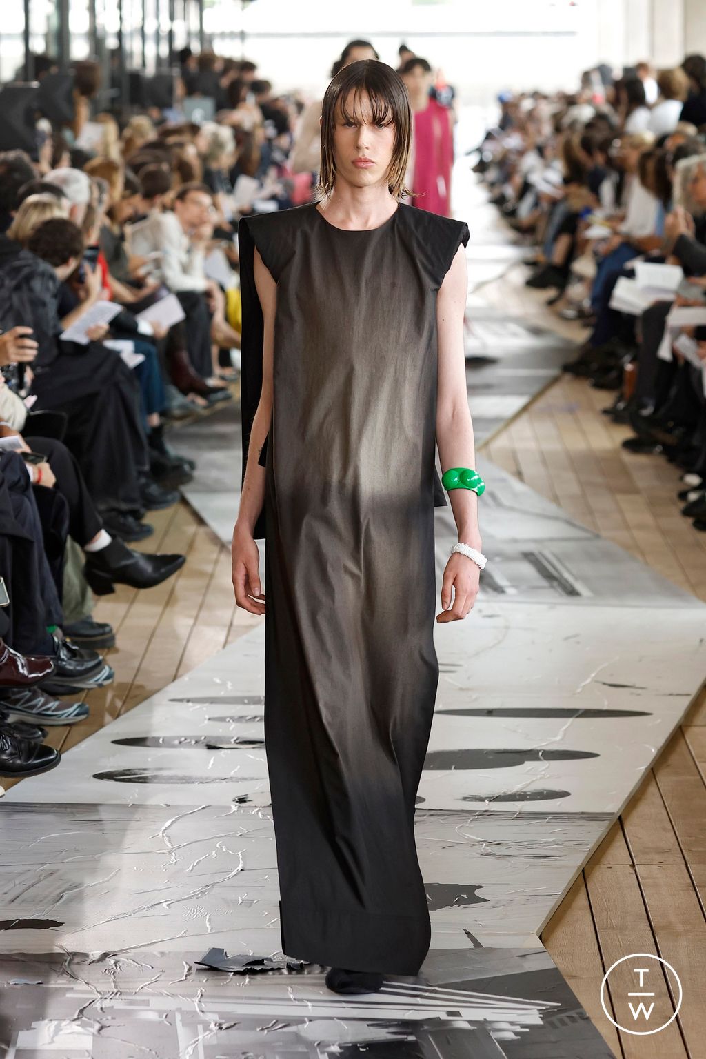 Fashion Week Paris Spring-Summer 2025 look 178 de la collection IFM PARIS menswear