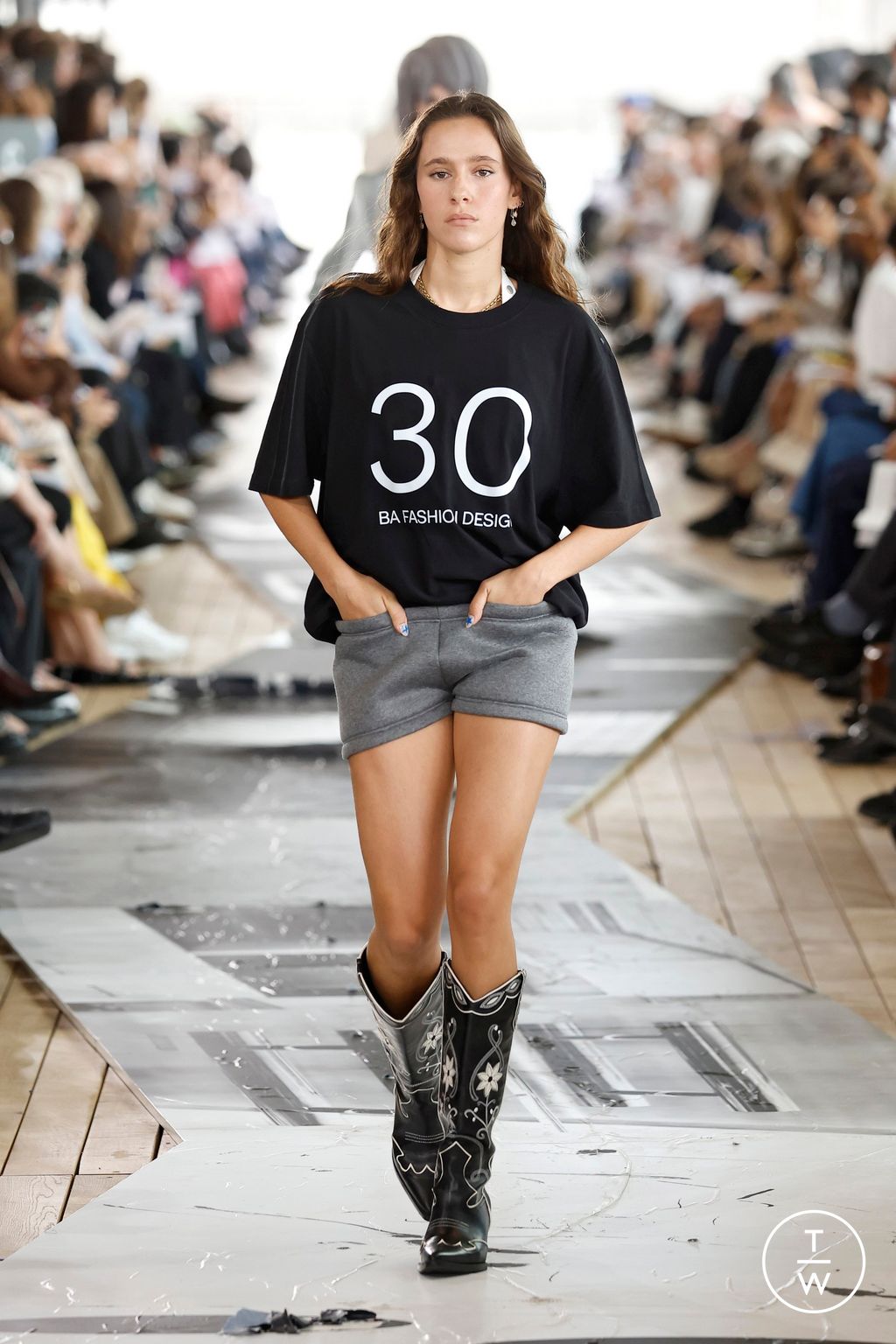 Fashion Week Paris Spring-Summer 2025 look 204 de la collection IFM PARIS menswear