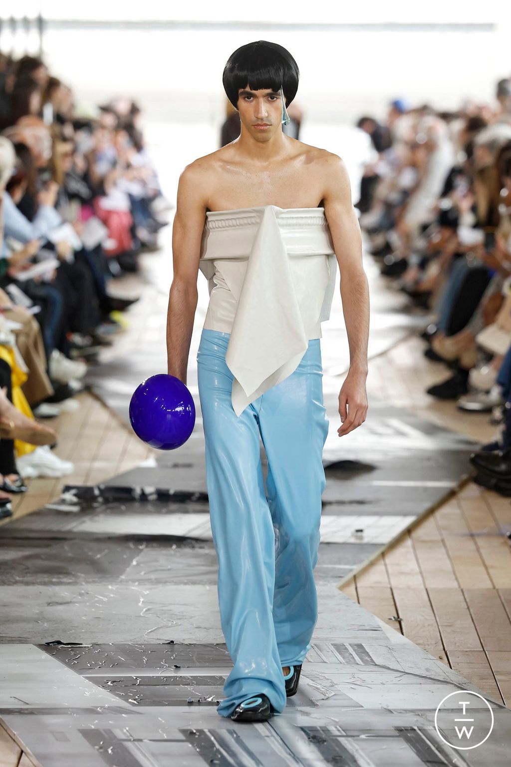 Fashion Week Paris Spring/Summer 2025 look 214 from the IFM PARIS collection menswear