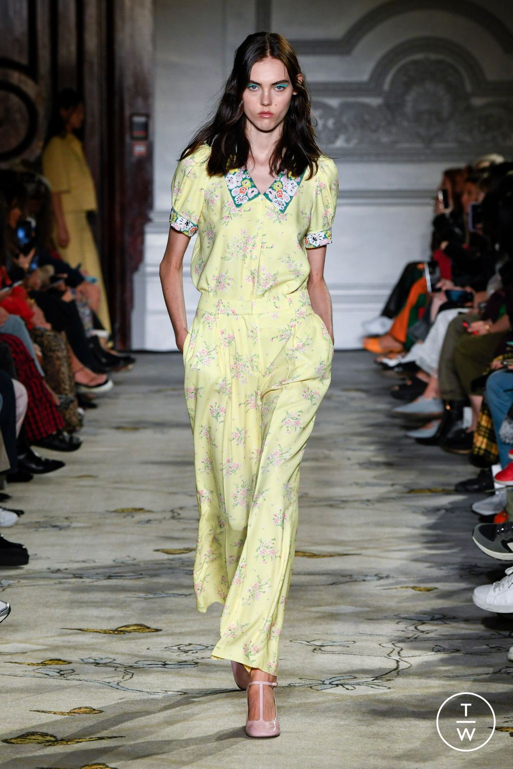Fashion Week London Spring/Summer 2023 look 12 from the Paul & Joe collection 女装