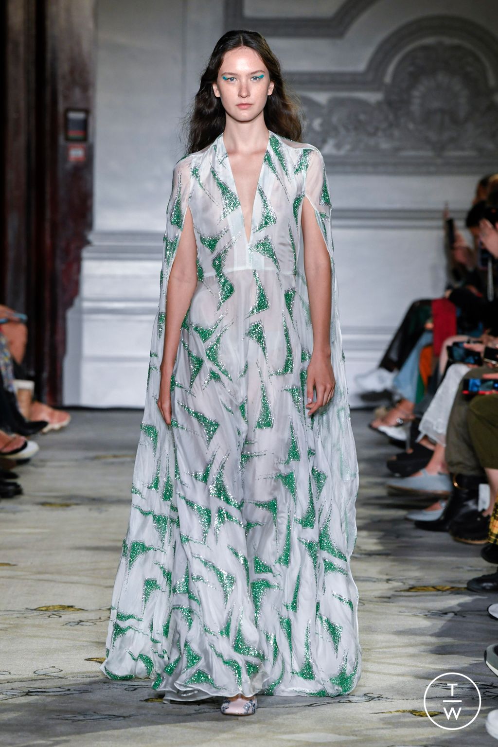 Fashion Week London Spring/Summer 2023 look 24 from the Paul & Joe collection 女装
