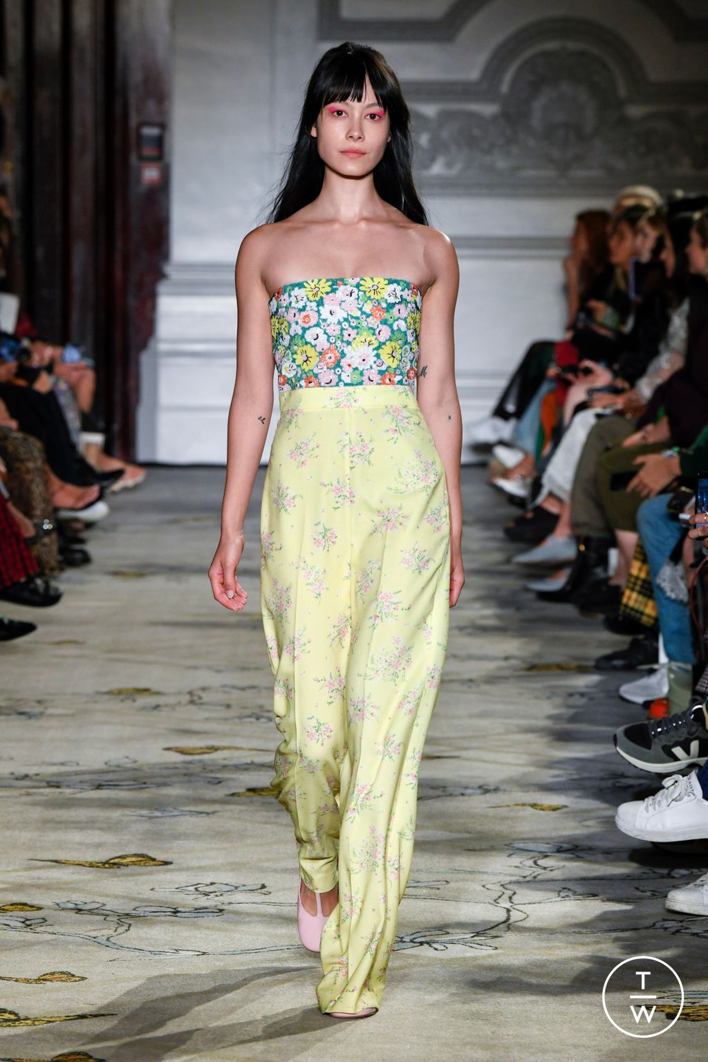 Fashion Week London Spring/Summer 2023 look 29 from the Paul & Joe collection womenswear