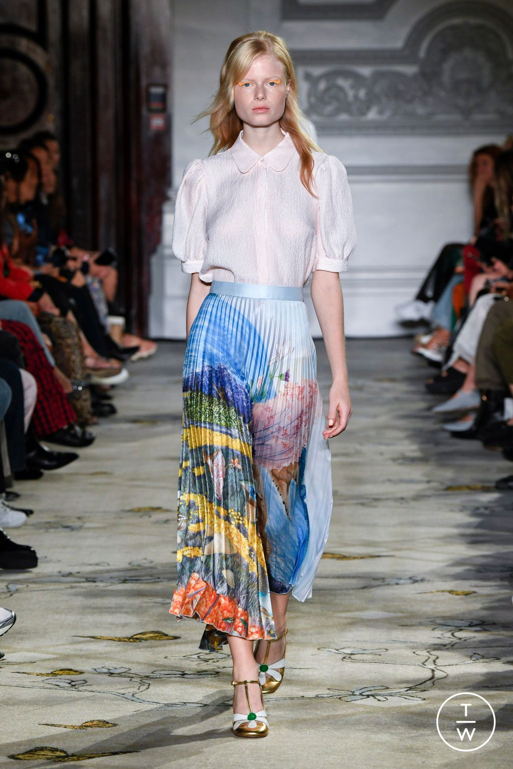 Fashion Week London Spring/Summer 2023 look 32 from the Paul & Joe collection 女装