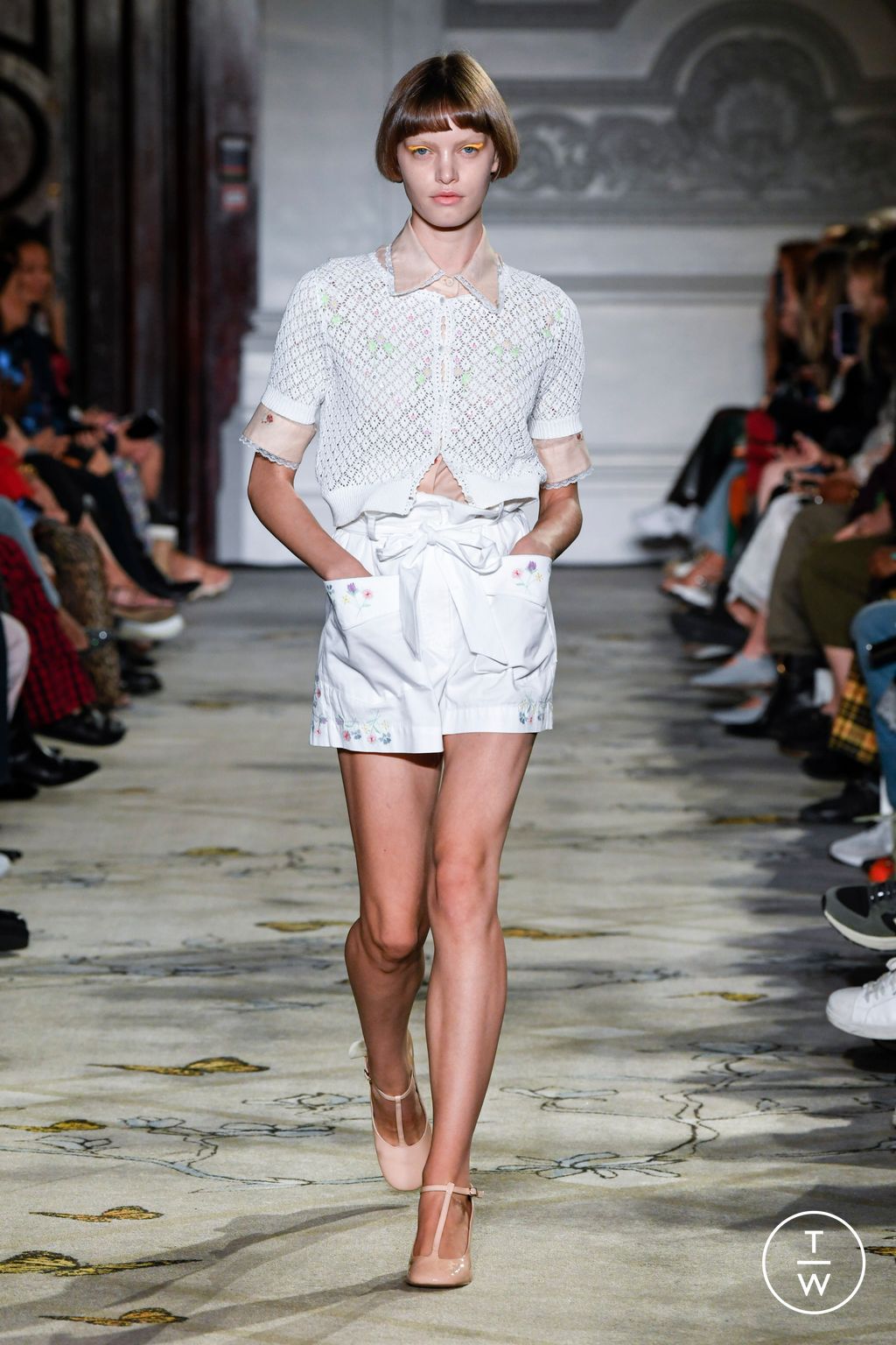 Fashion Week London Spring/Summer 2023 look 33 from the Paul & Joe collection 女装