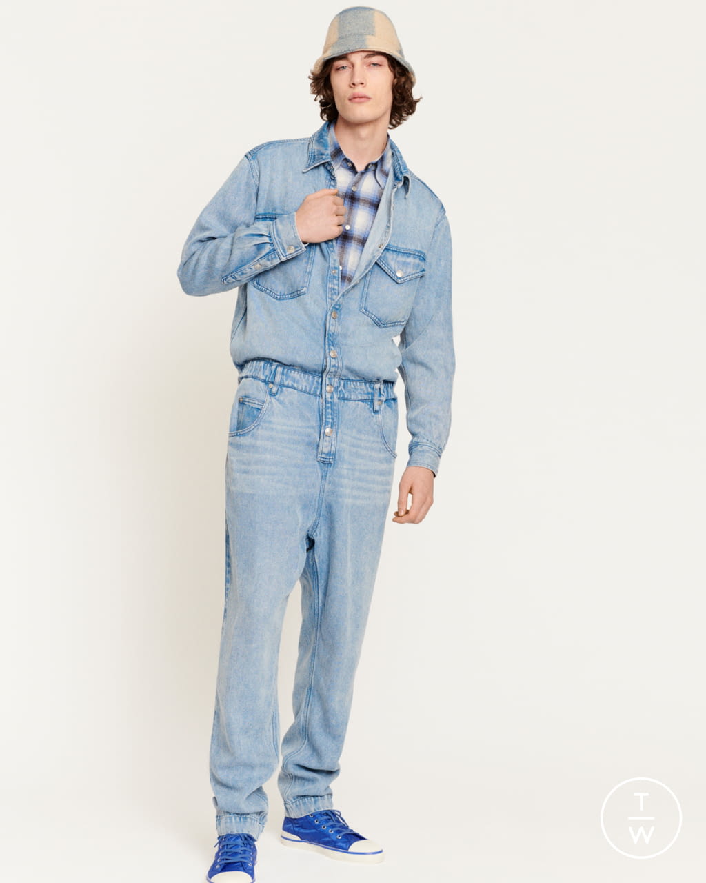 Fashion Week Paris Fall/Winter 2021 look 4 from the Isabel Marant collection menswear