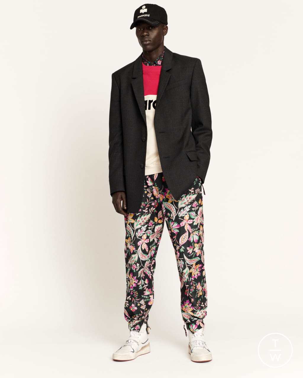 Fashion Week Paris Fall/Winter 2021 look 32 from the Isabel Marant collection 男装