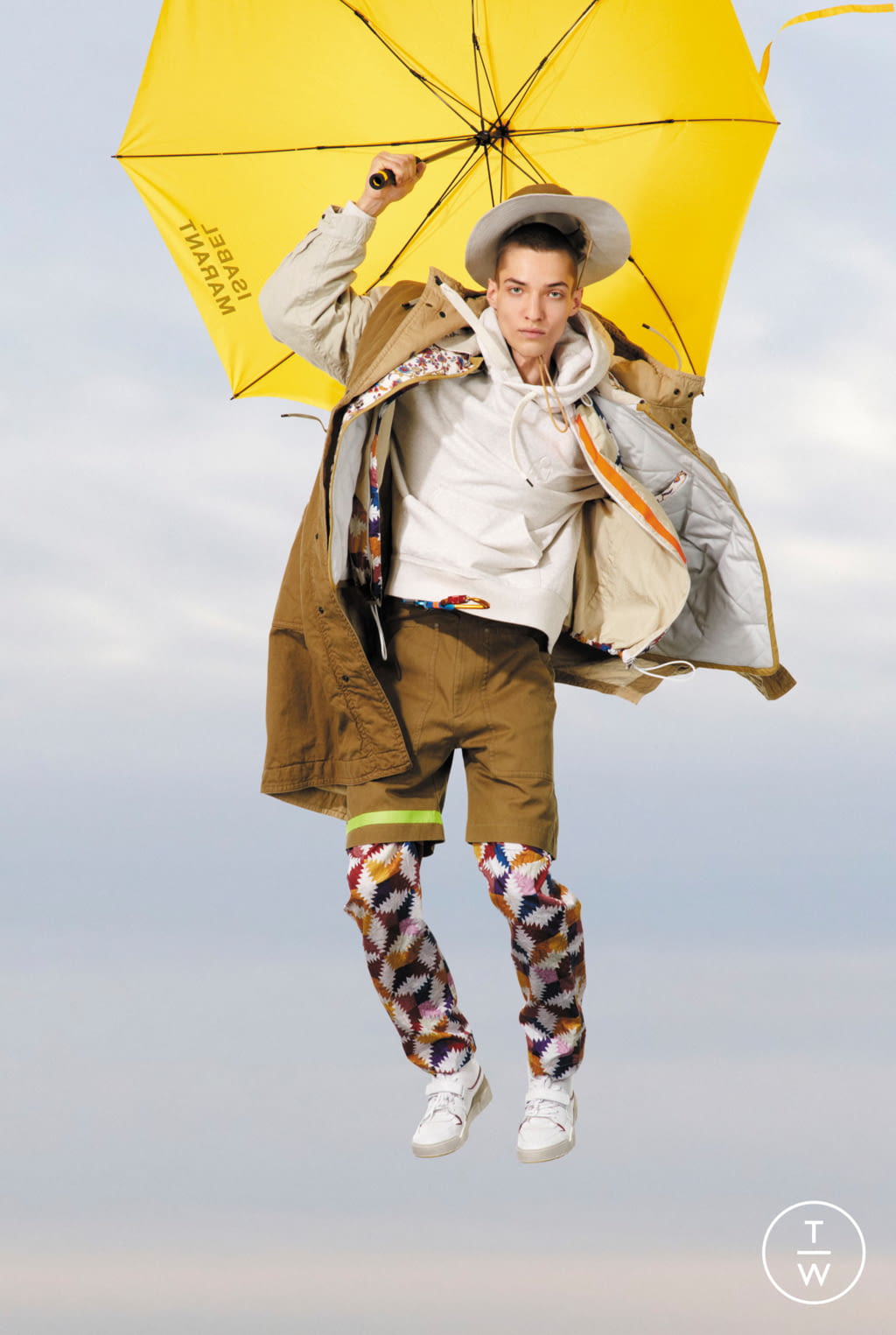 Fashion Week Paris Spring/Summer 2022 look 2 from the Isabel Marant collection menswear