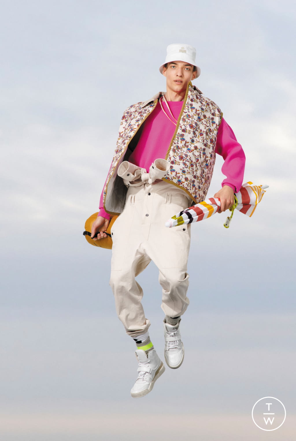 Fashion Week Paris Spring/Summer 2022 look 13 from the Isabel Marant collection menswear