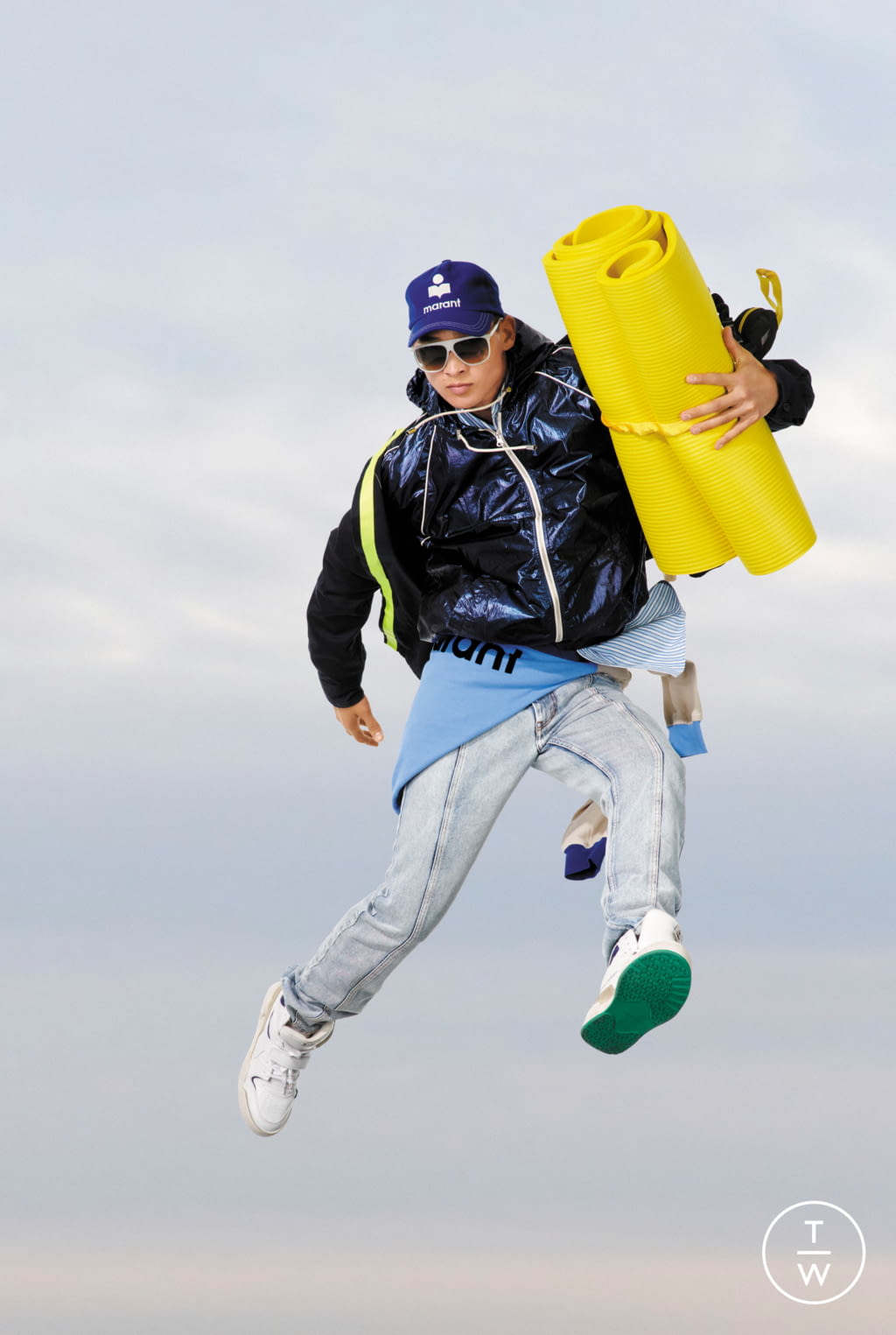 Fashion Week Paris Spring/Summer 2022 look 26 from the Isabel Marant collection menswear