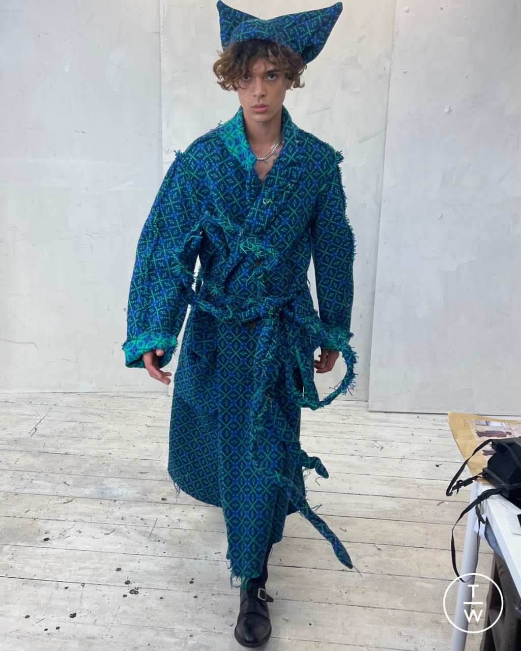 Fashion Week London Spring/Summer 2022 look 17 from the Paolo Carzana collection menswear