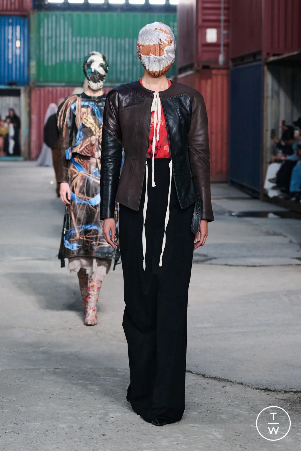 Fashion Week Paris Fall/Winter 2026 look 45 from the Maison Margiela collection womenswear