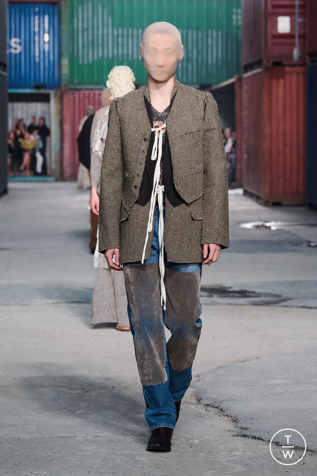 Fashion Week Paris Fall/Winter 2026 look 47 from the Maison Margiela collection womenswear
