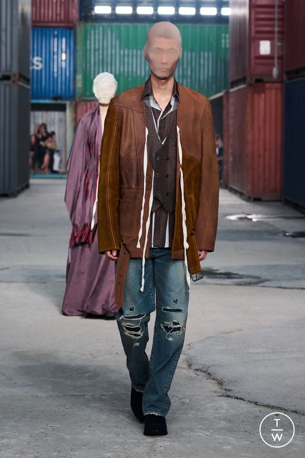 Fashion Week Paris Fall/Winter 2026 look 53 from the Maison Margiela collection womenswear