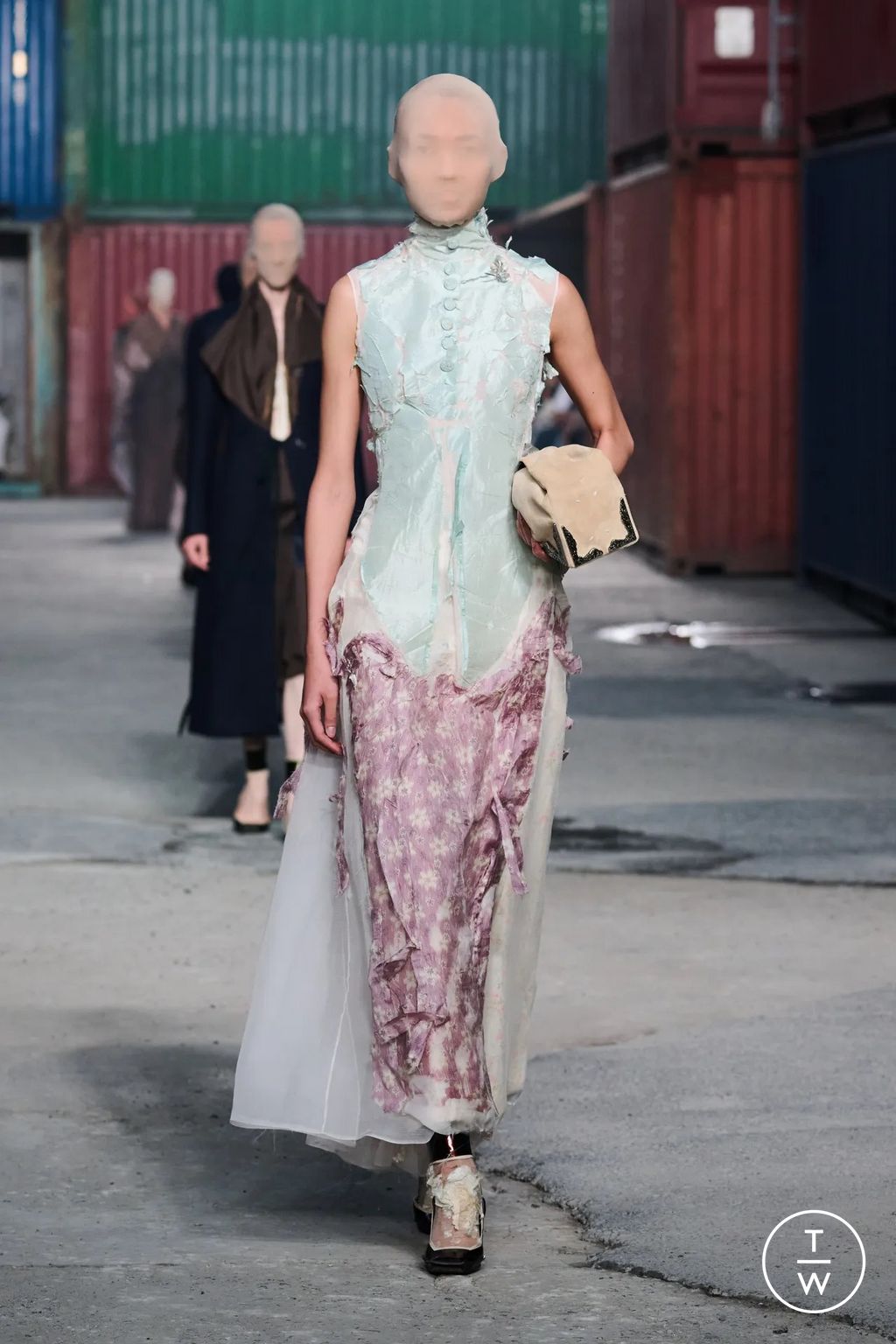 Fashion Week Paris Fall/Winter 2026 look 55 from the Maison Margiela collection womenswear