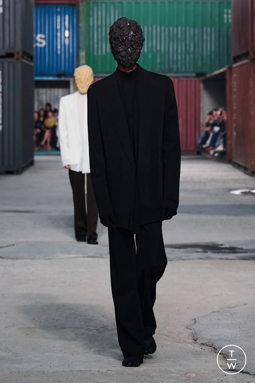 Fashion Week Paris Fall/Winter 2026 look 5 from the Maison Margiela collection womenswear