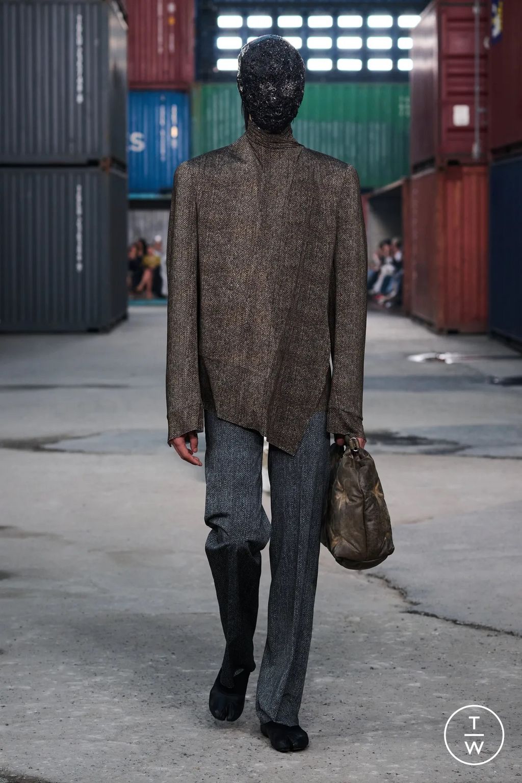 Fashion Week Paris Fall/Winter 2026 look 12 from the Maison Margiela collection womenswear