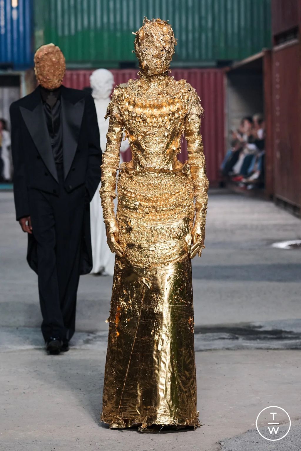 Fashion Week Paris Fall/Winter 2026 look 18 from the Maison Margiela collection womenswear