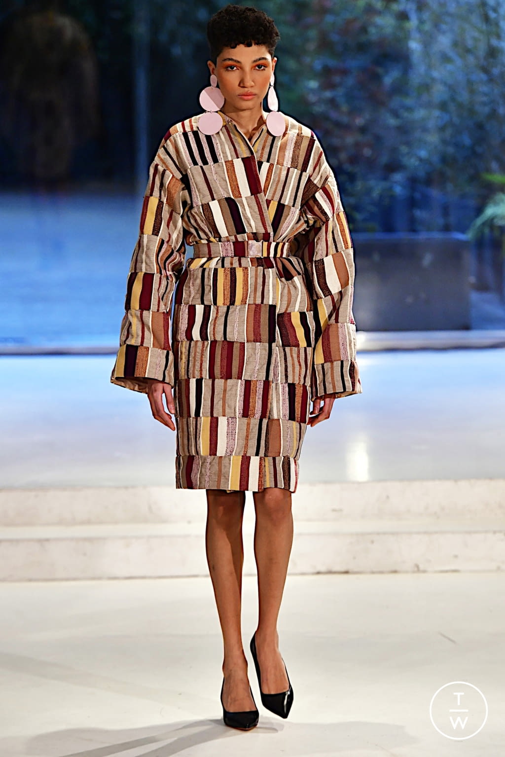 Fashion Week Paris Spring/Summer 2022 look 2 de la collection Imane Ayissi couture