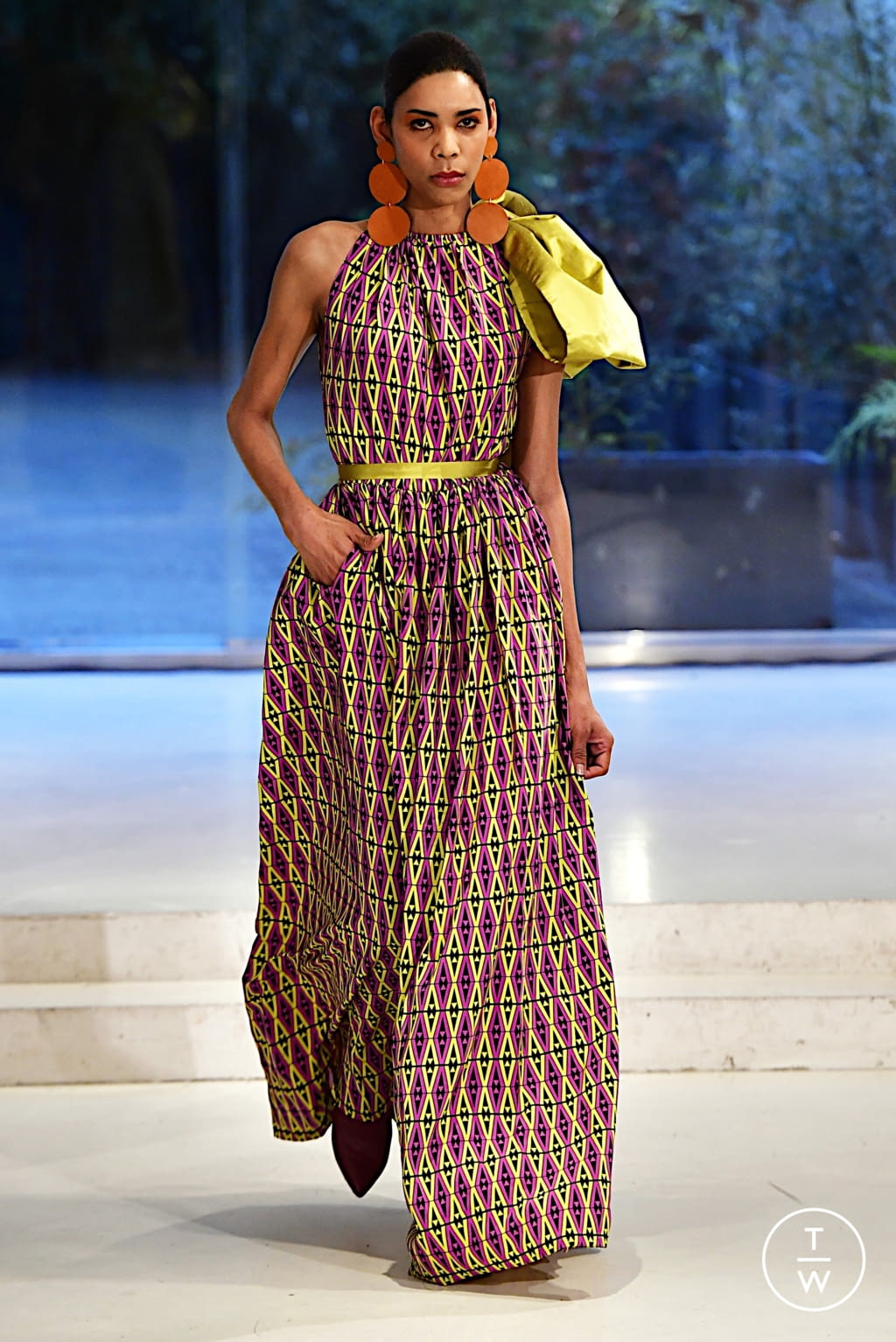Fashion Week Paris Spring/Summer 2022 look 6 from the Imane Ayissi collection couture