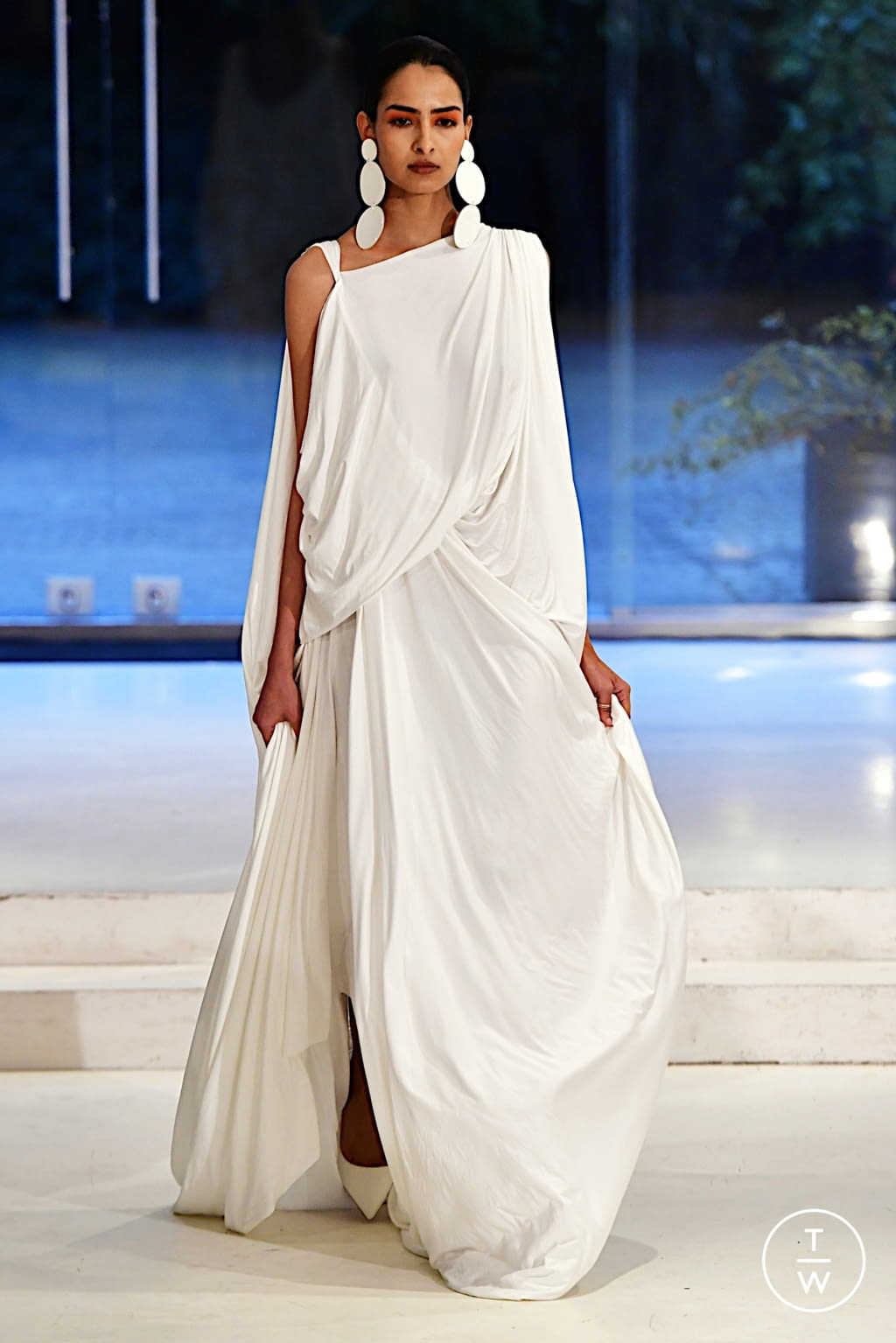 Fashion Week Paris Spring/Summer 2022 look 8 de la collection Imane Ayissi couture
