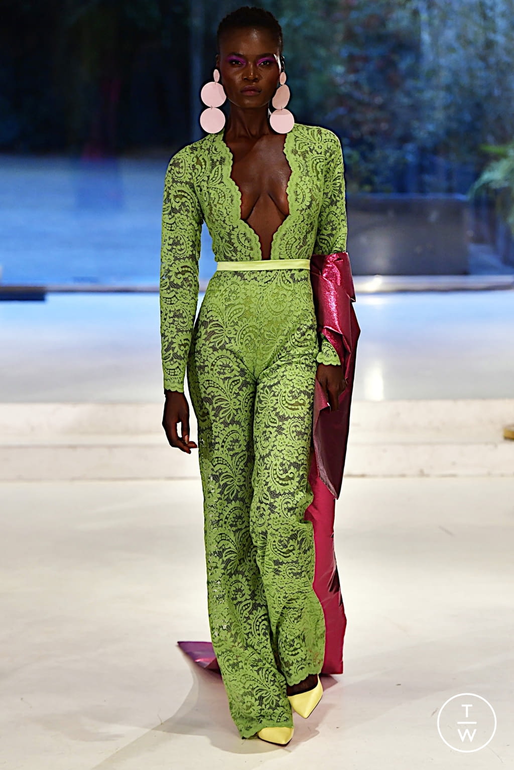 Fashion Week Paris Spring/Summer 2022 look 10 de la collection Imane Ayissi couture
