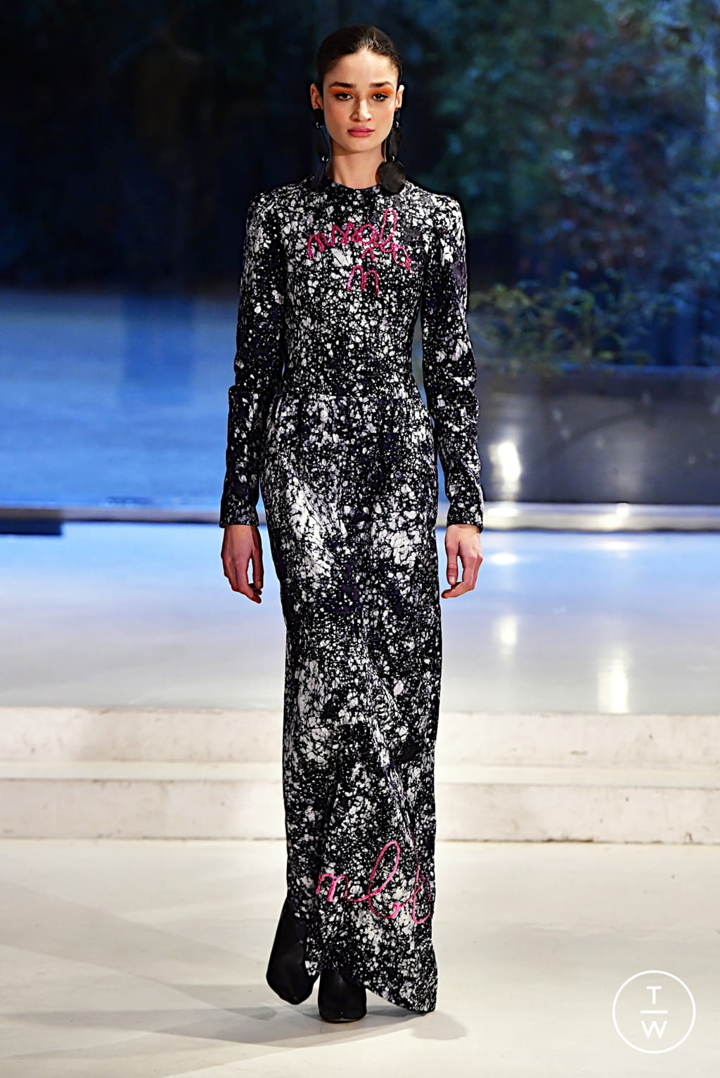 Fashion Week Paris Spring/Summer 2022 look 17 de la collection Imane Ayissi couture