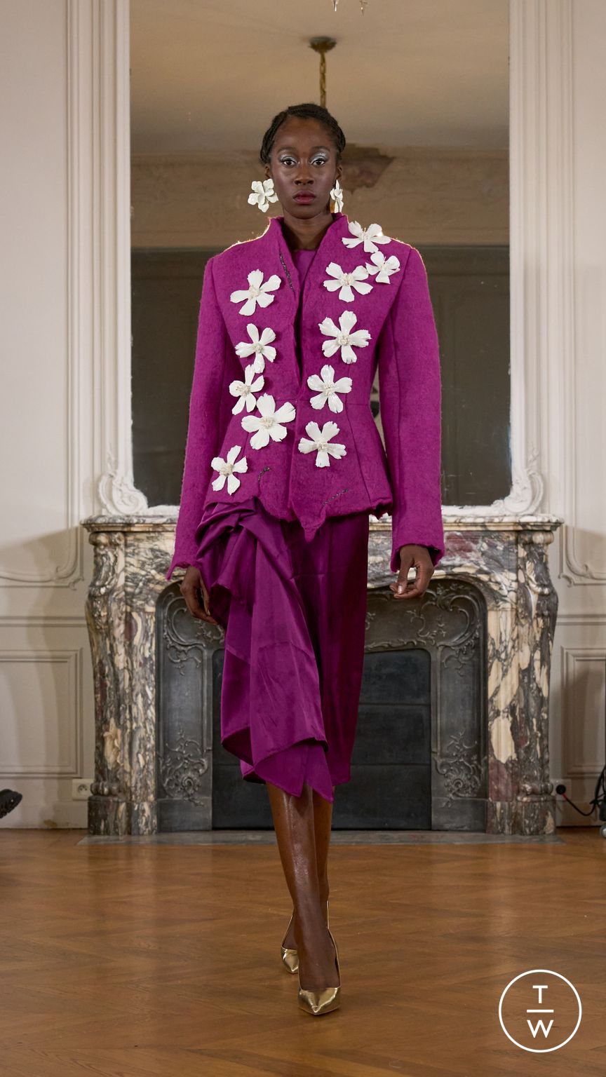 Fashion Week Paris Fall/Winter 2025 look 7 from the Imane Ayissi collection couture
