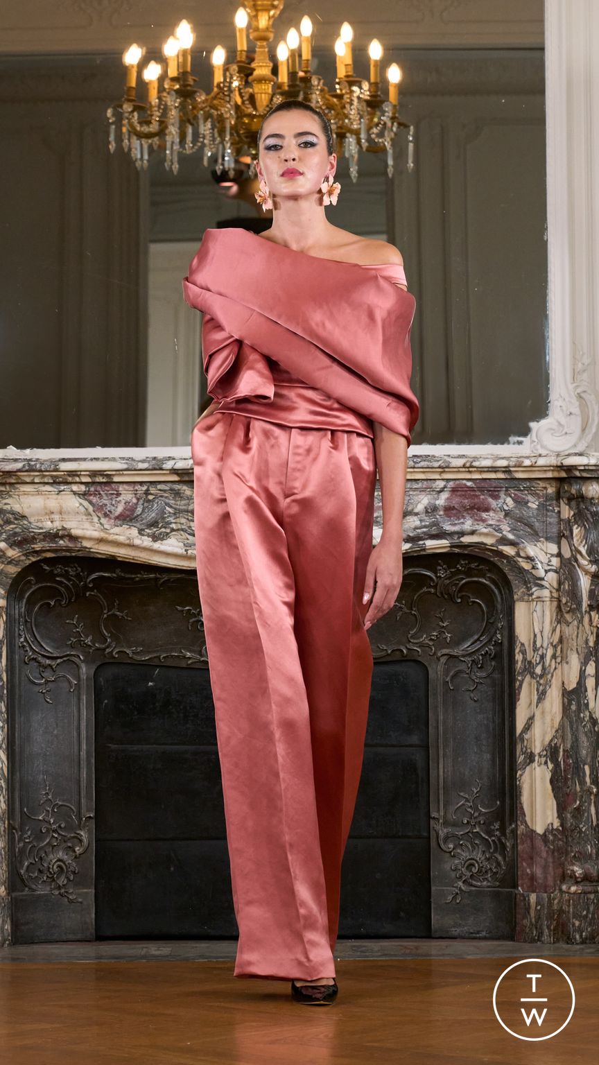 Fashion Week Paris Fall/Winter 2025 look 16 from the Imane Ayissi collection couture