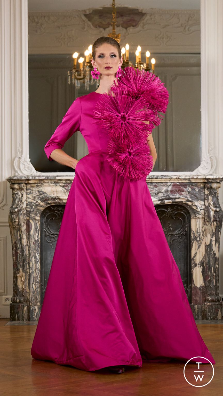 Fashion Week Paris Fall/Winter 2025 look 23 from the Imane Ayissi collection couture