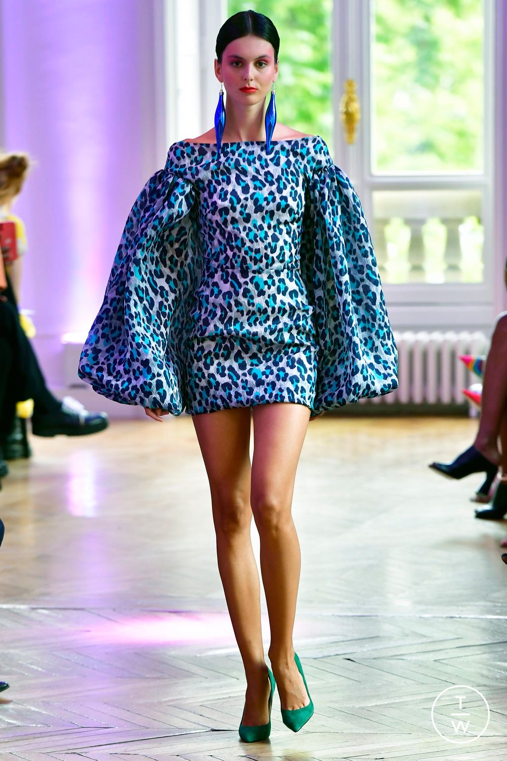 Fashion Week Paris Fall/Winter 2022 look 11 de la collection Imane Ayissi couture
