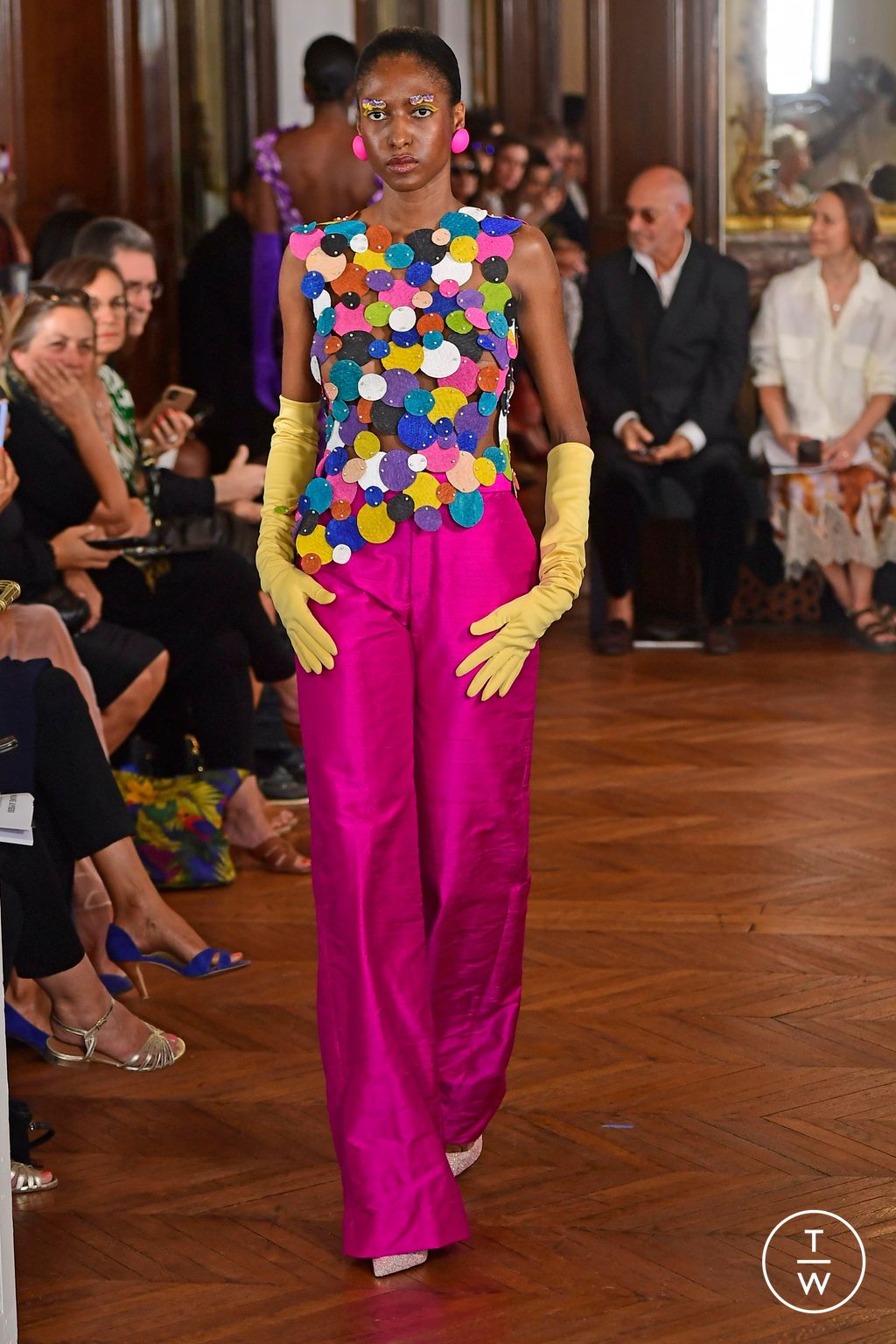 Fashion Week Paris Fall/Winter 2023 look 9 de la collection Imane Ayissi couture