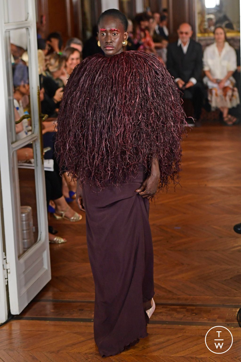 Fashion Week Paris Fall/Winter 2023 look 14 from the Imane Ayissi collection couture