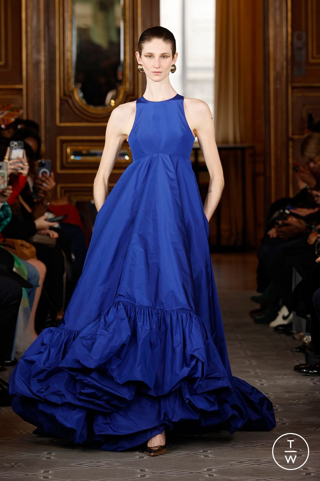 Fashion Week Paris Spring/Summer 2025 look 24 from the Imane Ayissi collection couture