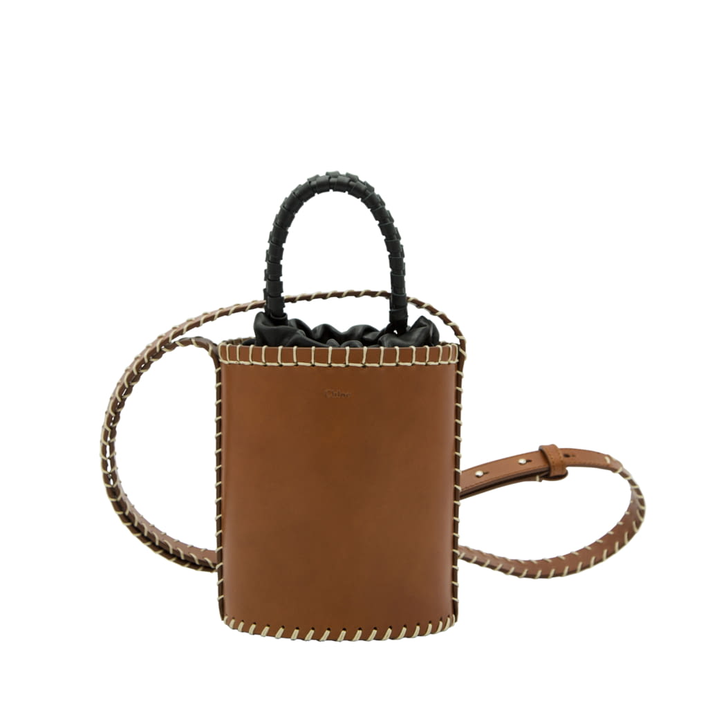 Fashion Week Paris Spring/Summer 2022 look 6 from the Chloé collection womenswear accessories