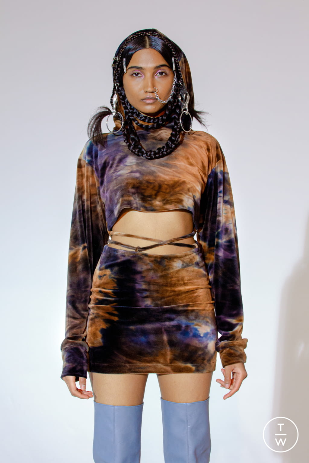 Fashion Week New York Fall/Winter 2021 look 21 de la collection Kim Shui womenswear