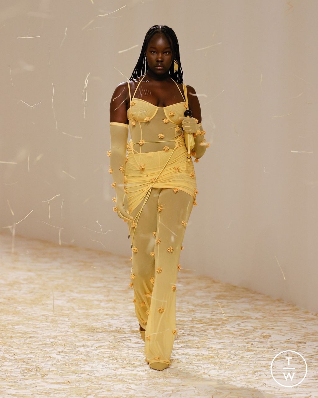 Fashion Week Paris Spring/Summer 2023 look 9 from the Jacquemus collection 女装