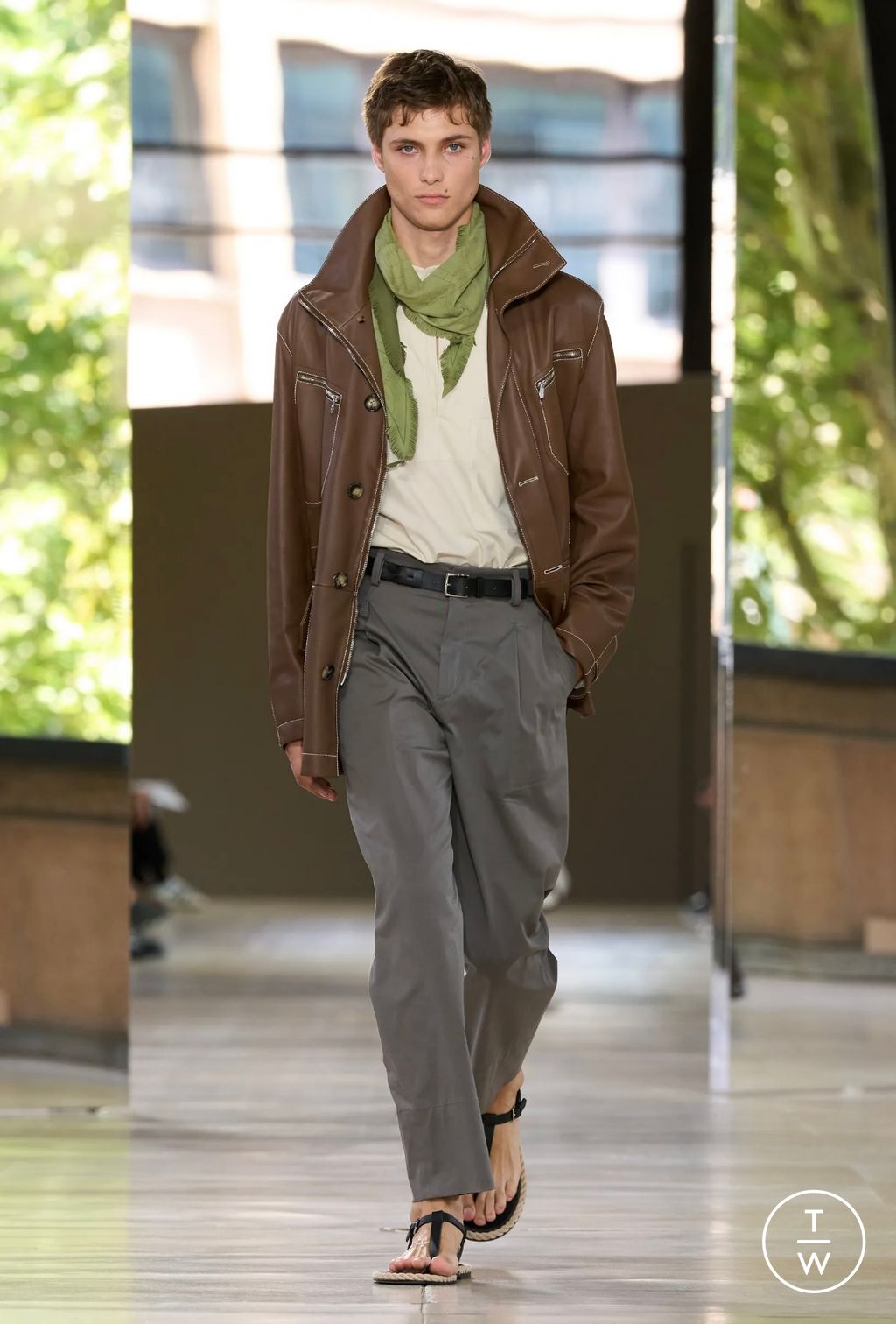 Fashion Week Paris Spring/Summer 2026 look 28 from the Hermès collection menswear