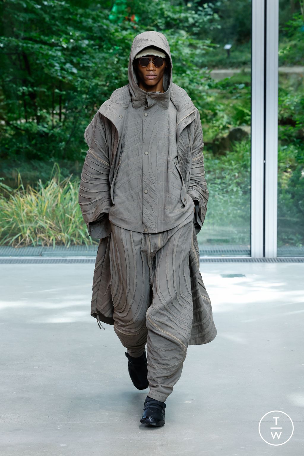 Fashion Week Paris Spring/Summer 2026 look 21 de la collection IM MEN menswear