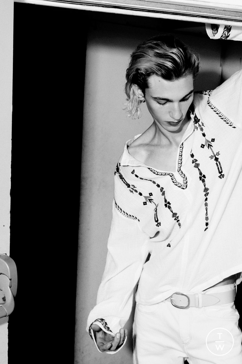 Fashion Week Paris Spring/Summer 2025 look 22 from the Isabel Marant collection menswear