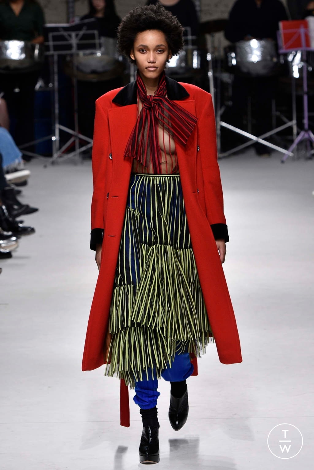 Fashion Week London Fall/Winter 2018 look 11 from the Isa Arfen collection womenswear