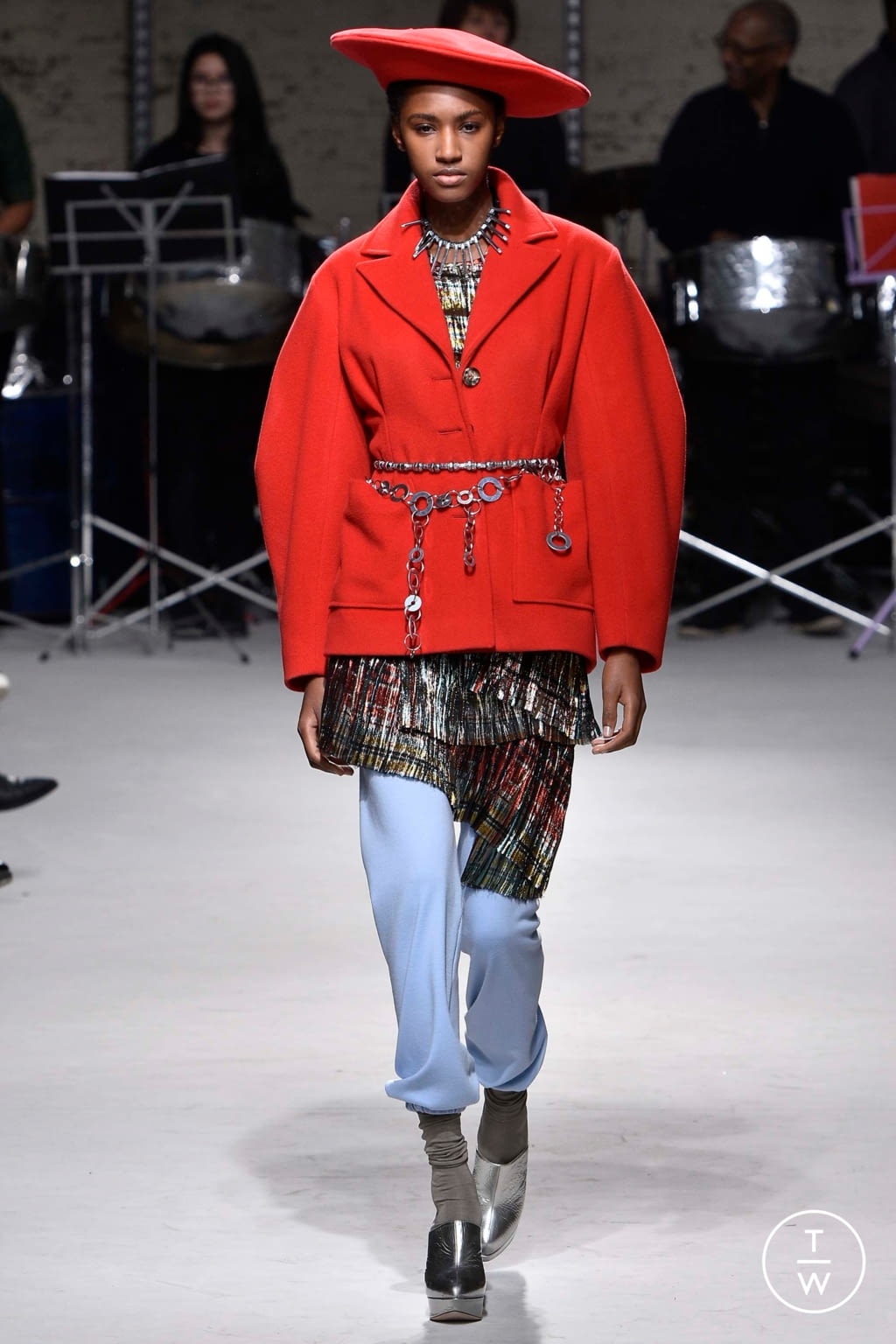 Fashion Week London Fall/Winter 2018 look 33 from the Isa Arfen collection womenswear