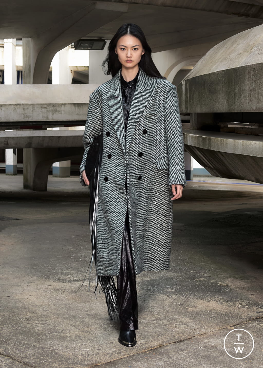 Fashion Week Paris Fall/Winter 2021 look 39 from the Isabel Marant collection 女装