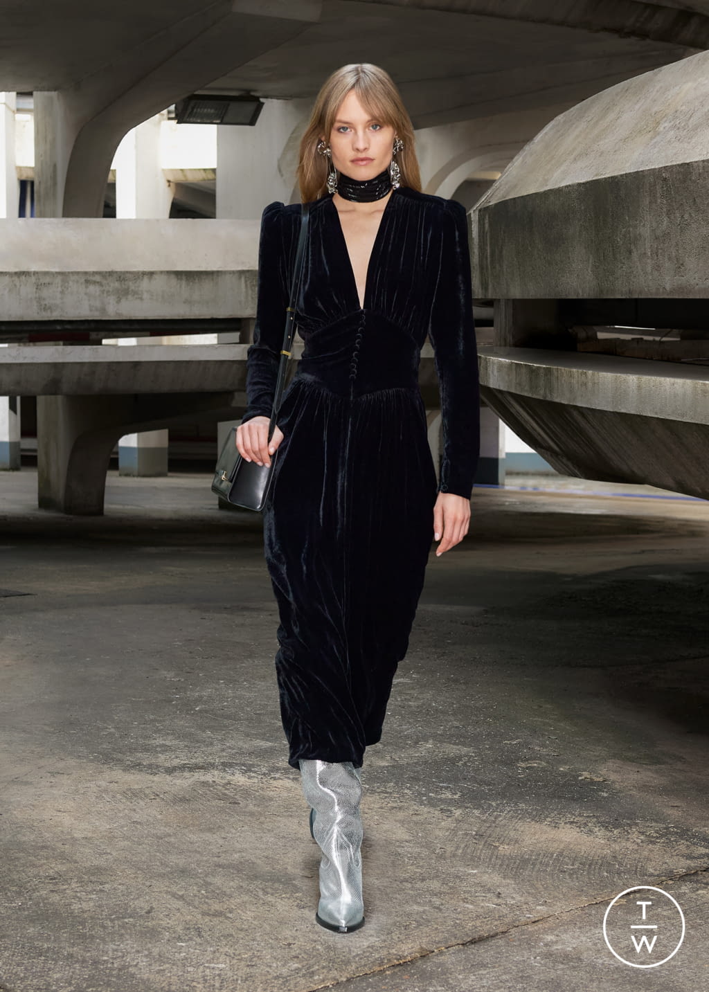 Fashion Week Paris Fall/Winter 2021 look 42 from the Isabel Marant collection womenswear