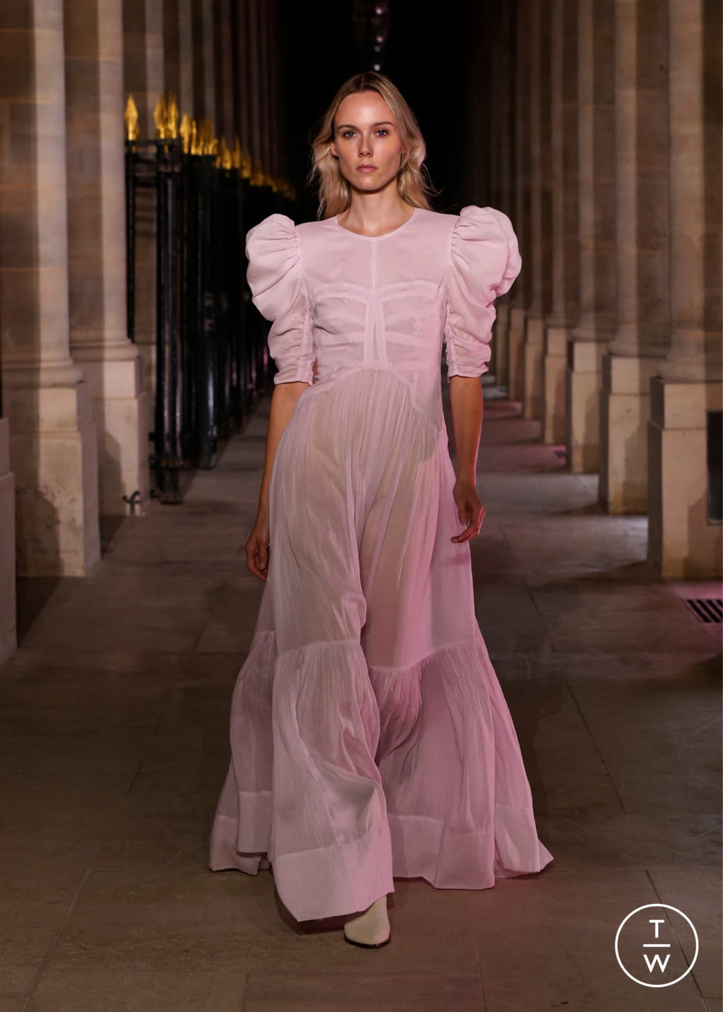 Fashion Week Paris Spring/Summer 2021 look 10 de la collection Isabel Marant womenswear