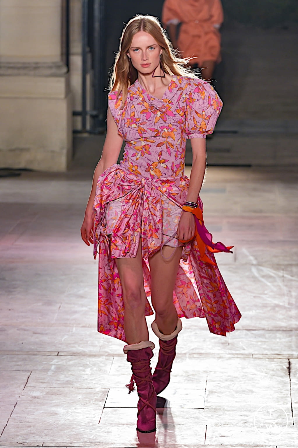 Fashion Week Paris Spring/Summer 2022 look 6 from the Isabel Marant collection 女装