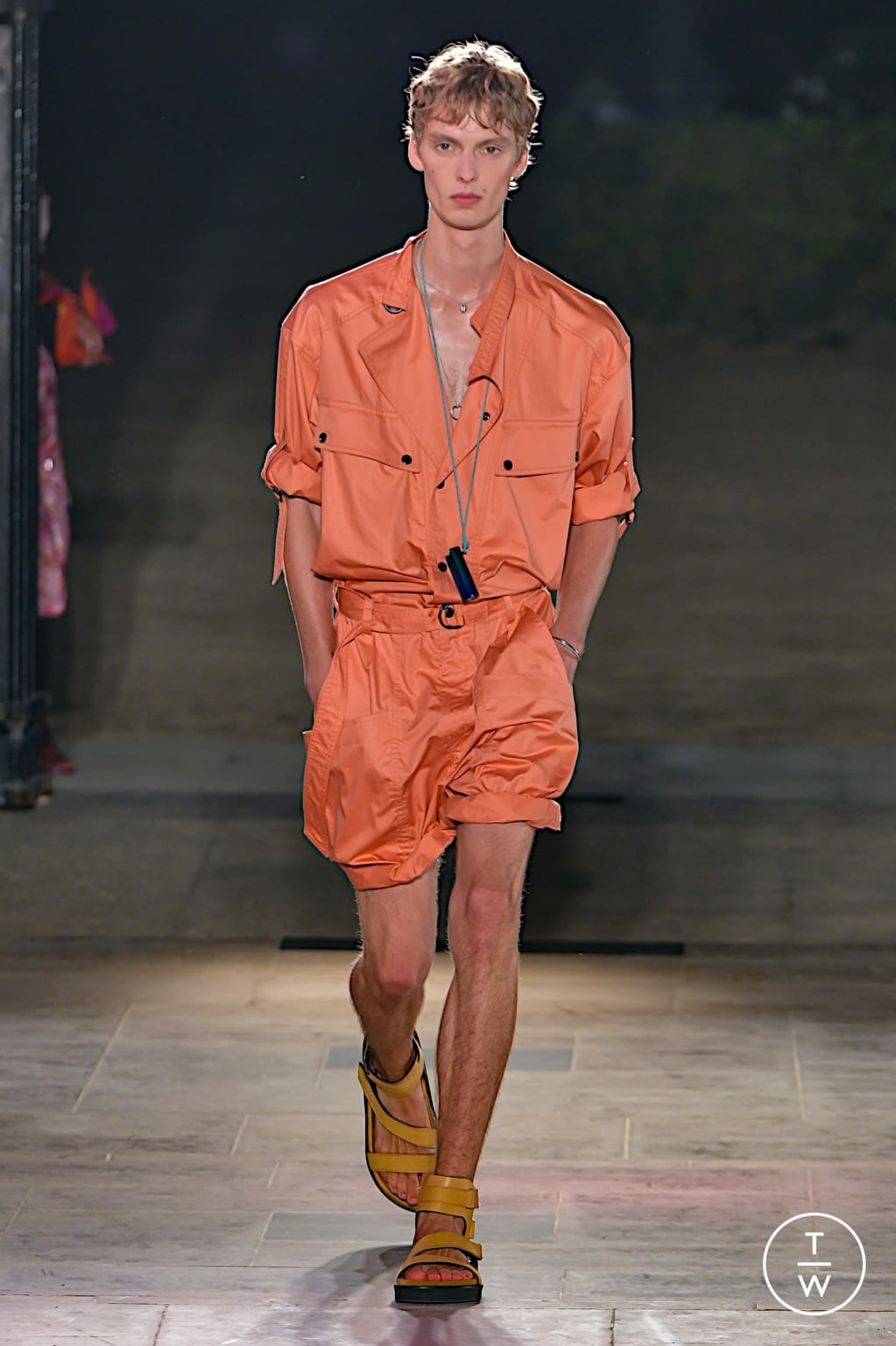 Fashion Week Paris Spring/Summer 2022 look 9 from the Isabel Marant collection 女装
